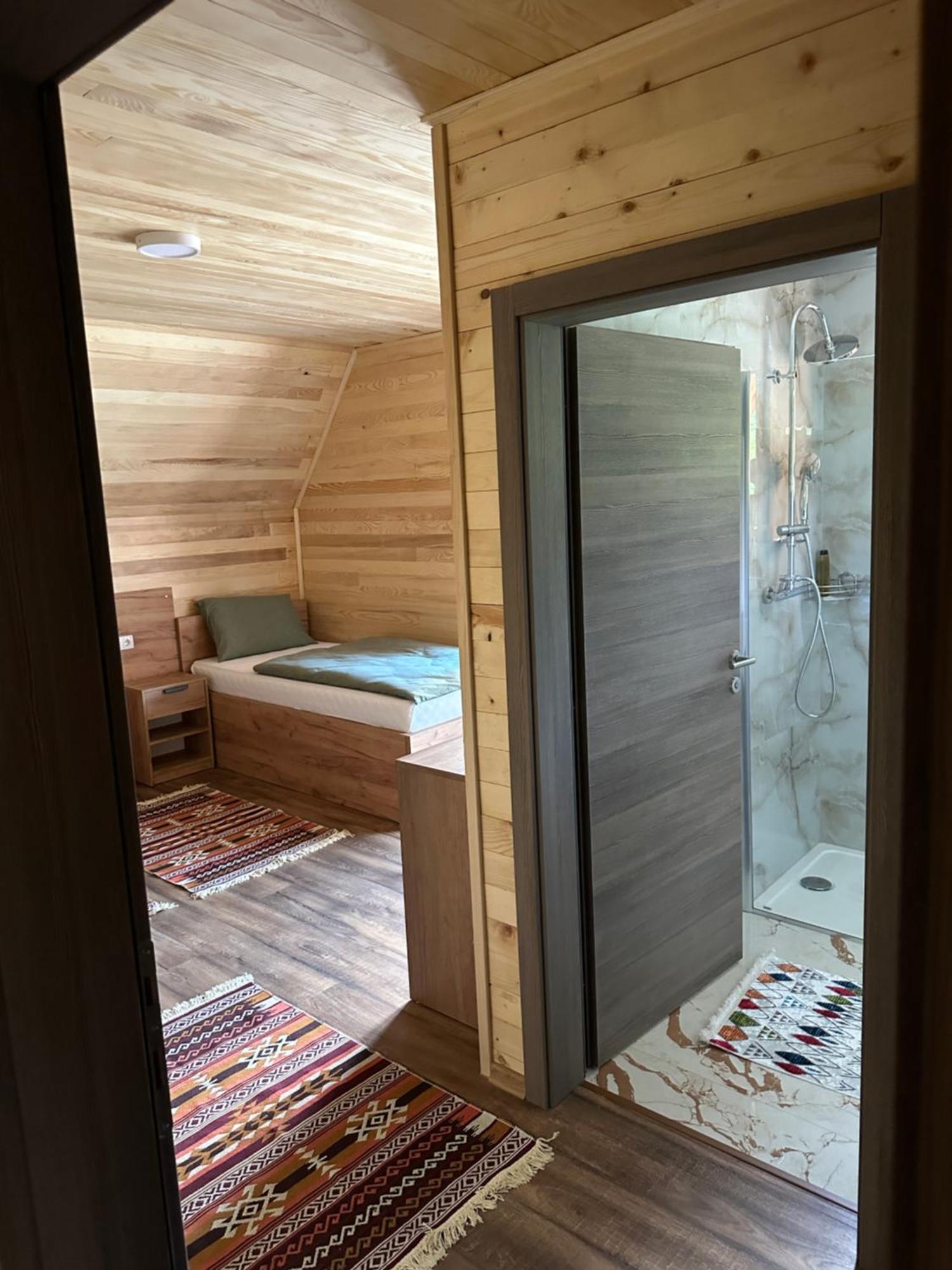 Bungalow House - 5 Rooms Zolaci Екстериор снимка